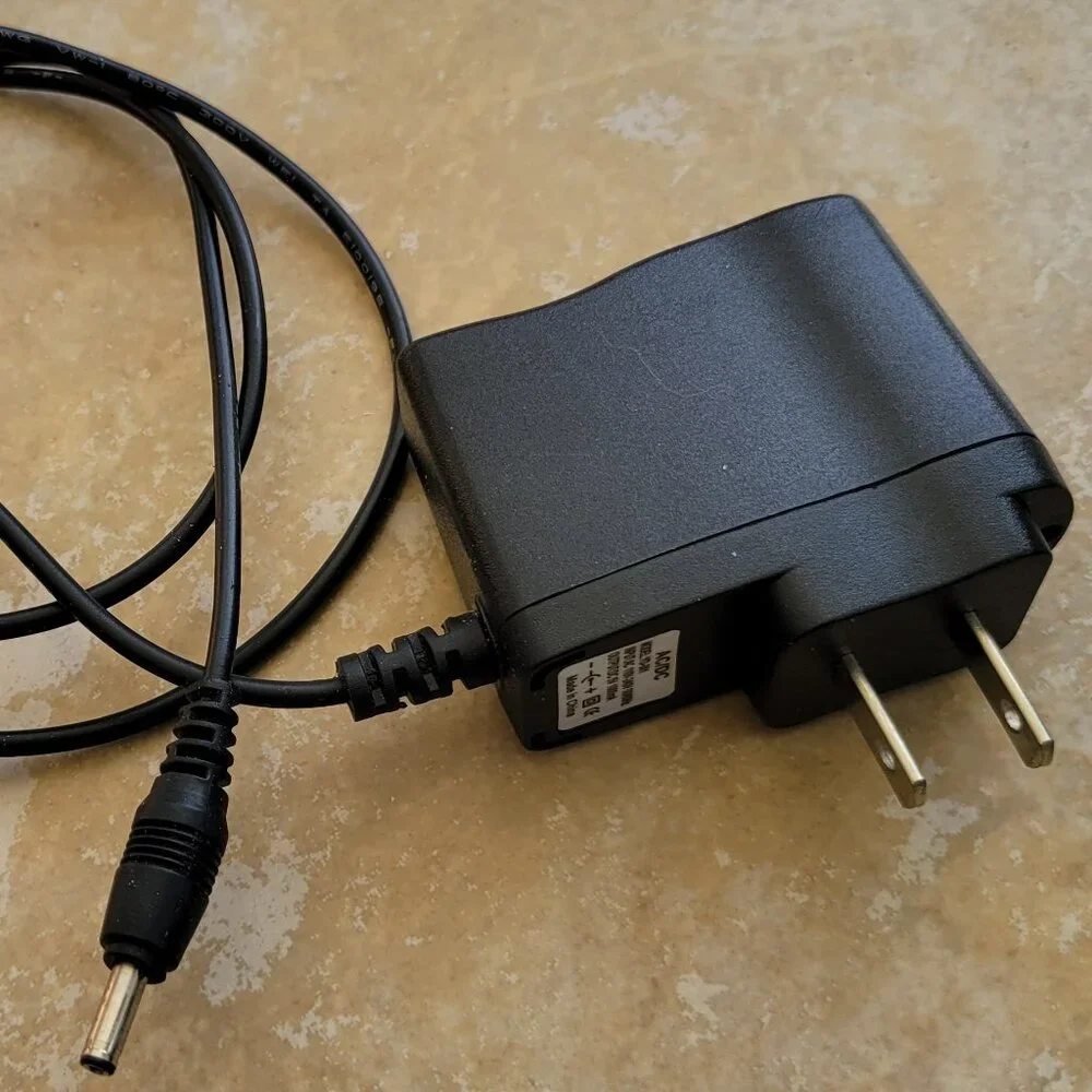 Universal New AC Adapter for Switching Power Supply Charger Cord, Model: YD-001